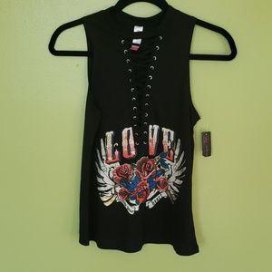 ❌️SOLD❌️: NWT Love Muscle Tee